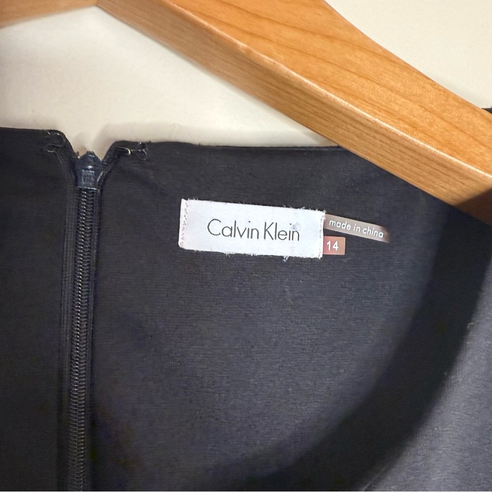 Calvin Klein Sleeveless Sheath Starburst Detail size 14 - Picture 2 of 4